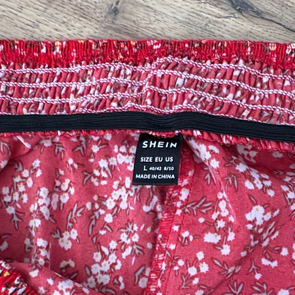 Maternity Red Floral Wide-Leg Pants - Picture 5 of 6